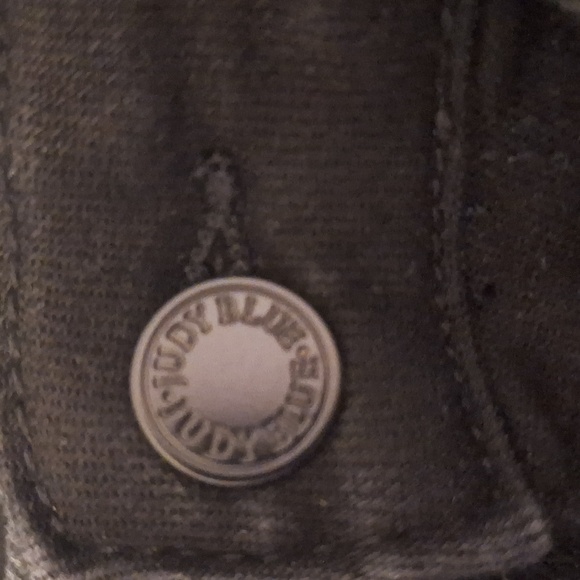 Judy Blue 7/28 Joggers - Picture 4 of 11